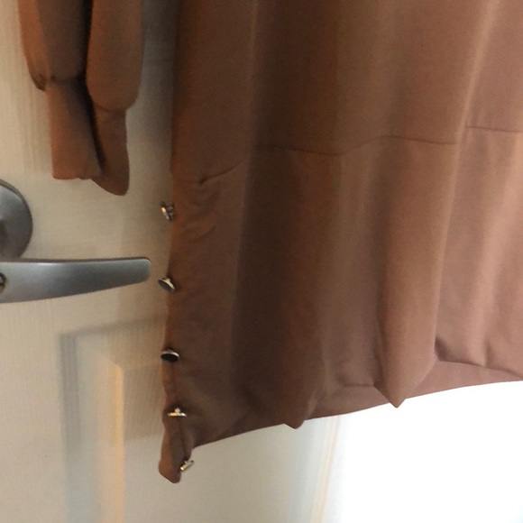 Moving - Picture 3 of 3